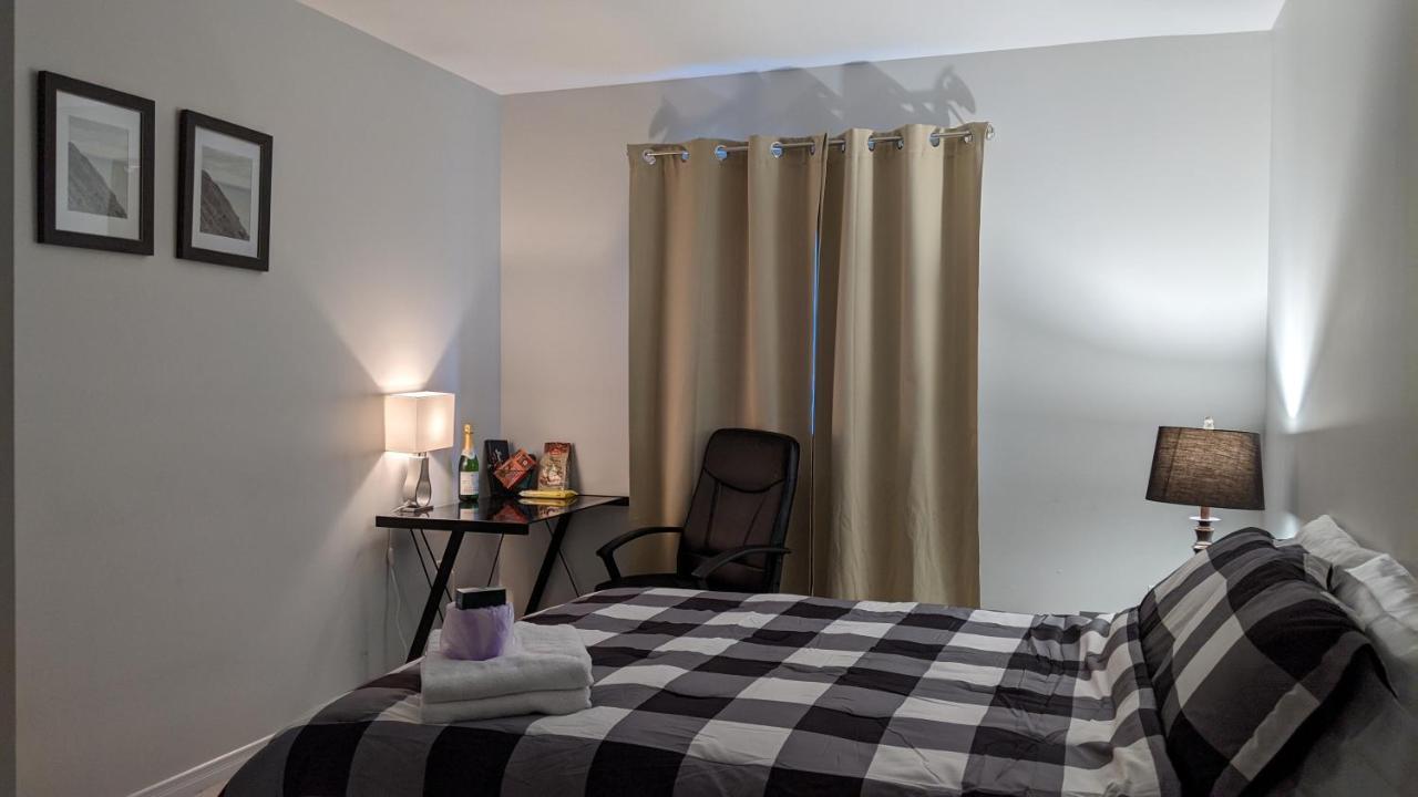 The Warm Welcome Suite Thorold Exterior foto