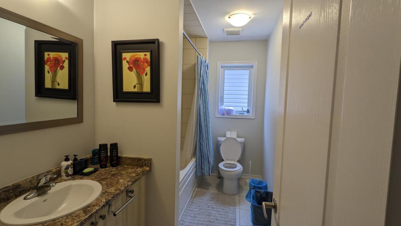 The Warm Welcome Suite Thorold Exterior foto